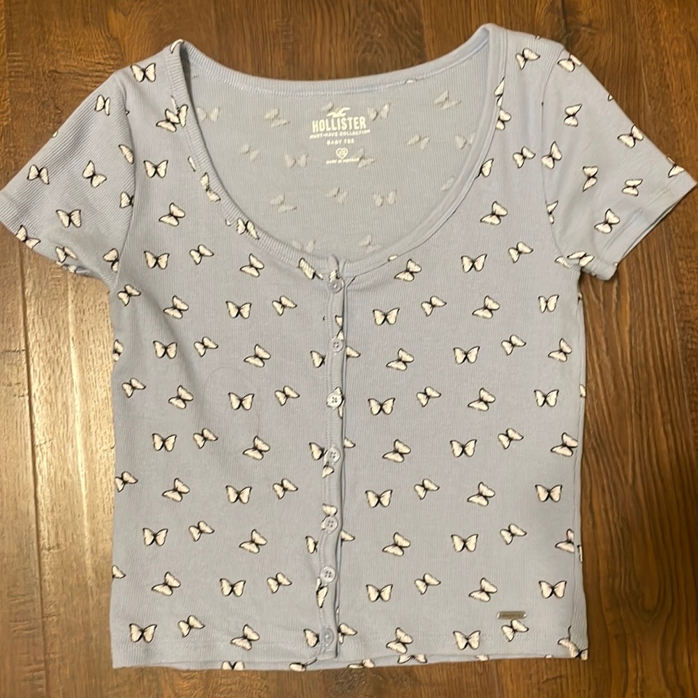 Butterfly Xs baby tee hollister